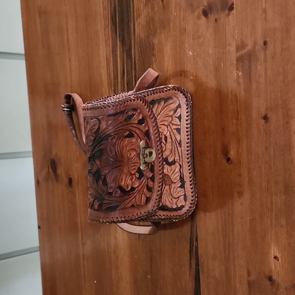 Handbags - Vintage leather purse